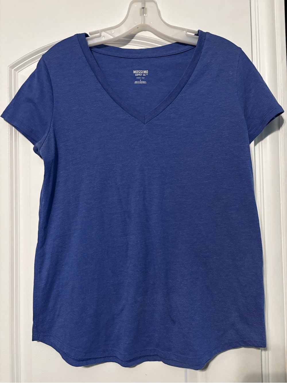Mossimo Supply Co. Blue V-Neck Women's Tee Small